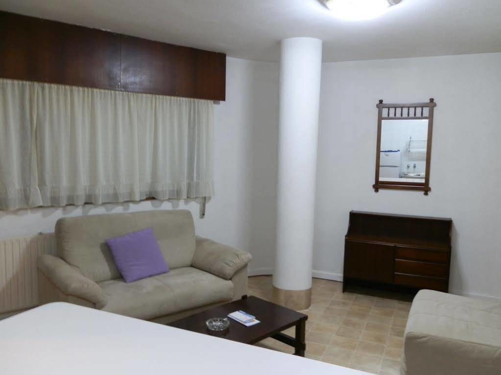 Apartamentos Turisticos Beatriz Perillo Luaran gambar